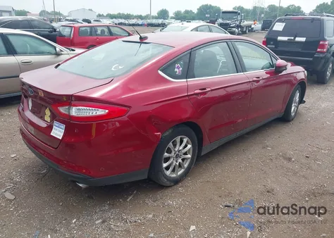 2015 Ford Fusion S из США, поврежденный, VIN 3FA6P0G70FR180149
